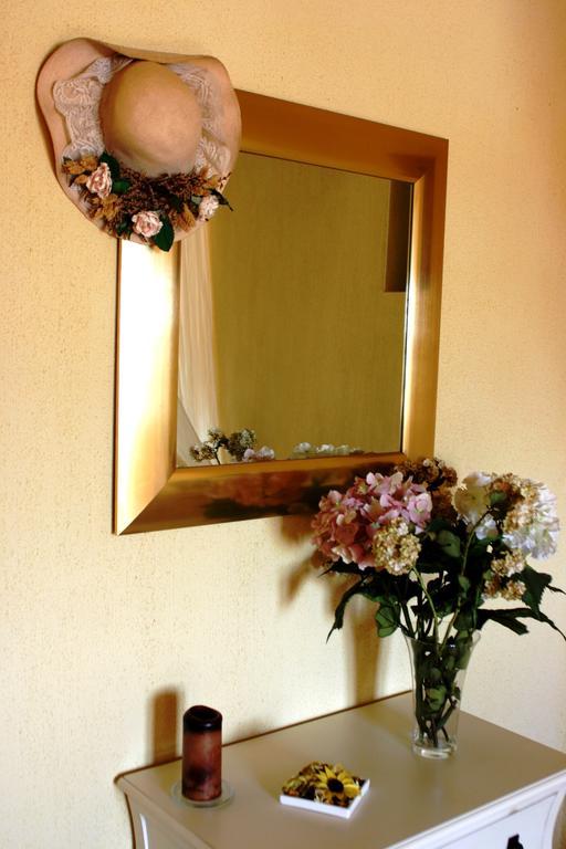 Masia Llambrich Deltebre Room photo